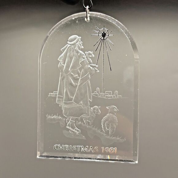 Hallmark Acrylic Christmas Ornament Shepherd Scene Holiday Highlights 1981 - Picture 1 of 7